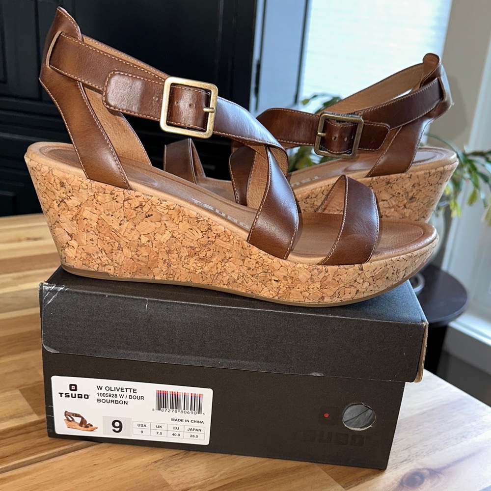 Tsubo Brown Wedge Shoes with Cork Platform